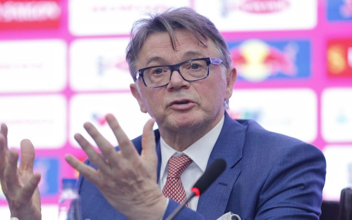 VFF: 'Đội tuyển Việt Nam không phải của riêng HLV Troussier…'