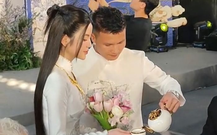 Vừa vướng ồn ào hất tay mẹ ruột, Chu Thanh Huyền lại bị soi thái độ khi mời trà quan viên hai họ