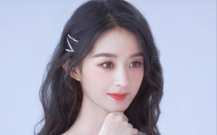 Triệu Lệ Dĩnh dù có địa vị cao vẫn phải 'ngậm đắng nuốt cay' khi đóng chung phim cùng người này