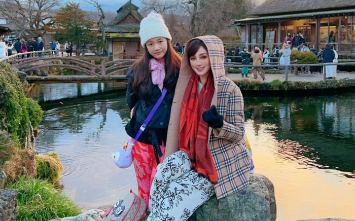 Diện mạo lớn phổng phao của con gái Hoa hậu Đàm Lưu Ly, 12 tuổi đã sở hữu chiều cao khủng