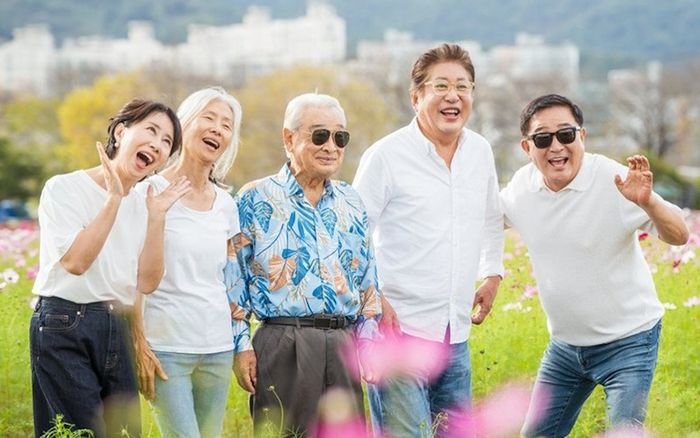 Bộ phim 'chữa lành' khiến khán giả thích thú: Nam chính là người cả showbiz kính nể