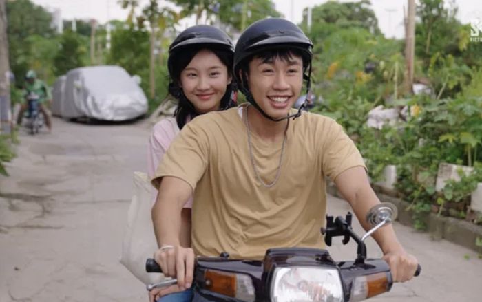 Đi Giữa Trời Rực Rỡ nhận phản ứng dữ dội