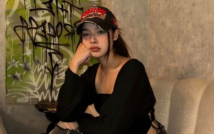 Con gái Võ Hoài Nam gây ấn tượng với gu ăn mặc cá tính, visual hút hồn