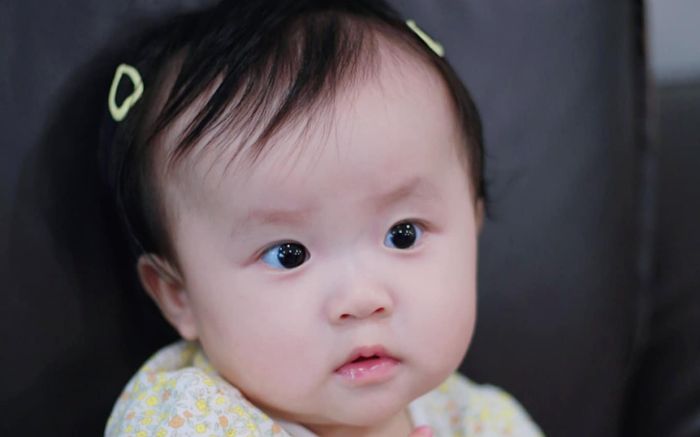 Sam khoe vẻ 'thùy mị, nết na' của con gái