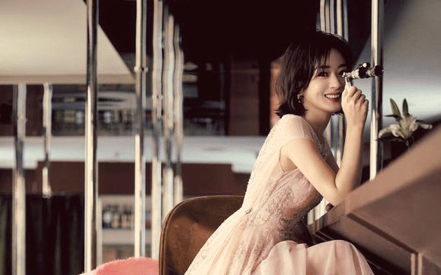 Triệu Lệ Dĩnh gây thương nhớ với bộ ảnh mừng sinh nhật đẹp lung linh