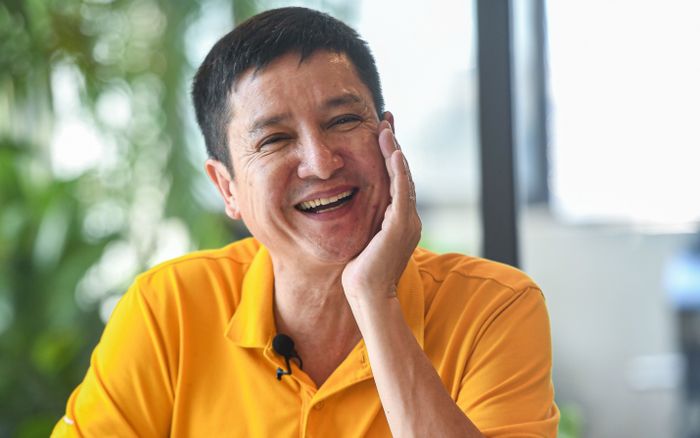 NSƯT Chí Trung báo 'tin vui' sau chuyến du lịch châu Âu với bạn gái Á hậu