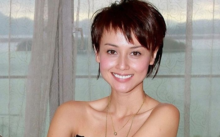 Một nữ diễn viên vỡ nợ hơn 300 triệu, nhan sắc biến dạng vì ngã gãy mũi