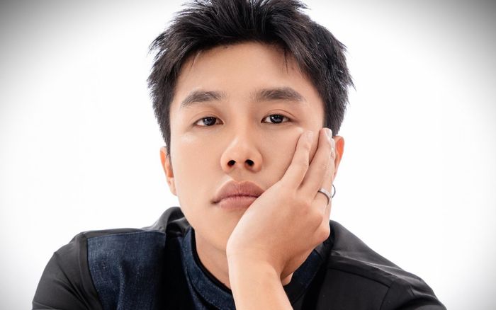 Long Vũ (Đi giữa trời rực rỡ) nghẹn ngào nói chia tay