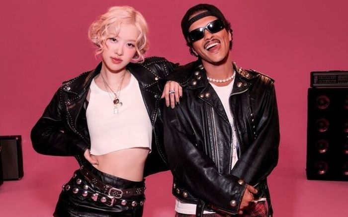 MV mới của Rosé và Bruno Mars chính thức 'vượt mặt' Taylor Swift, và còn gì nữa?