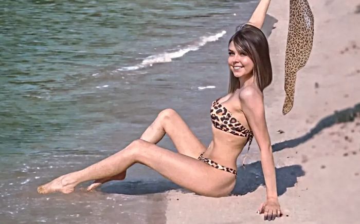 Nữ người mẫu nằm liệt giường nhiều năm đột ngột qua đời trước khi thực hiện ca phẫu thuật