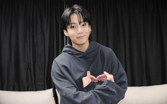 'Em út vàng' của BTS - JungKook lập nên kỷ lục mới cho nghệ sĩ solo Châu Á