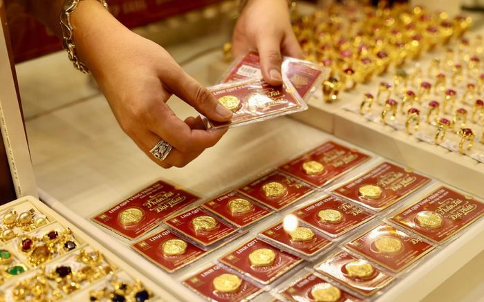 Giá vàng hôm nay (25/10): Vàng nhẫn vẫn đang là tâm điểm chú ý