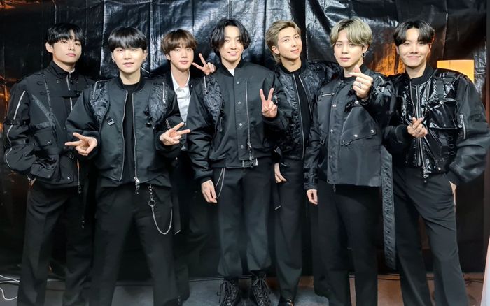 Thành viên thứ 4 của BTS gia nhập 'mái nhà' KOMCA, người hâm mộ nức mũi tự hào