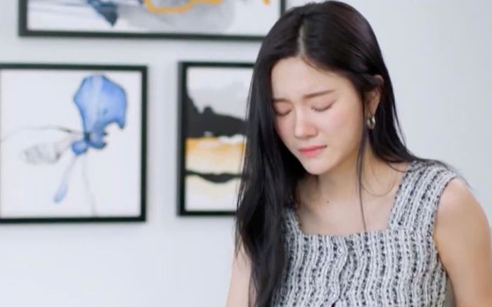 Rayeon thừa nhận còn cảm xúc với Michael Trương dù đi hẹn hò với Sung Ieon