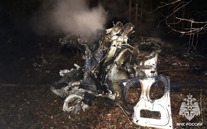 Hiện trường vụ rơi trực thăng kinh hoàng ở Nga khiến toàn bộ phi hành đoàn thiệt mạng