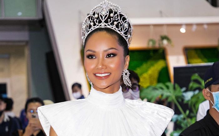 H'Hen Niê tốn bạc tỉ để thi Miss Universe