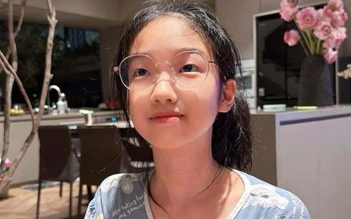 Con gái Hương Giang hiếm hoi lộ diện, nhan sắc gây chú ý