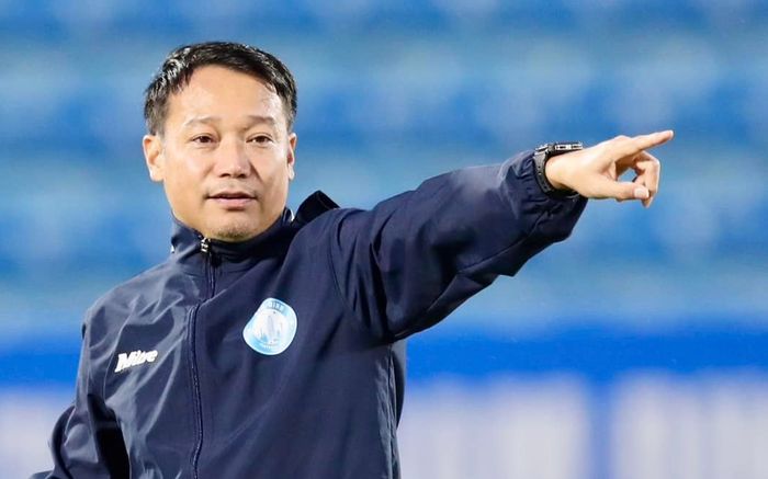 Thất vọng với HLV Vũ Hồng Việt