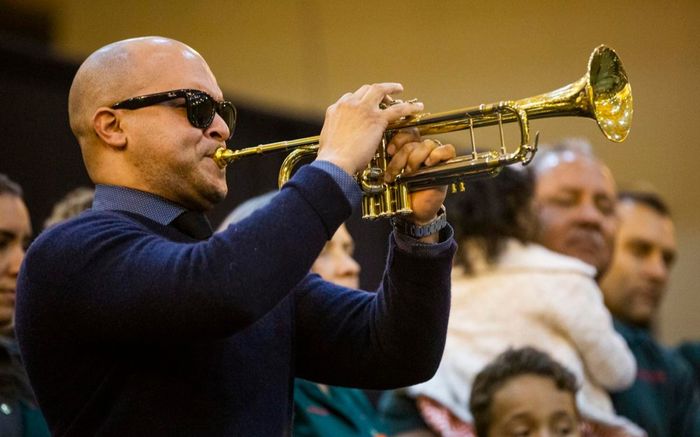 Nam nghệ sĩ đình đám sống xa hoa nhờ ăn chặn 32 tỷ đồng tiền từ thiện