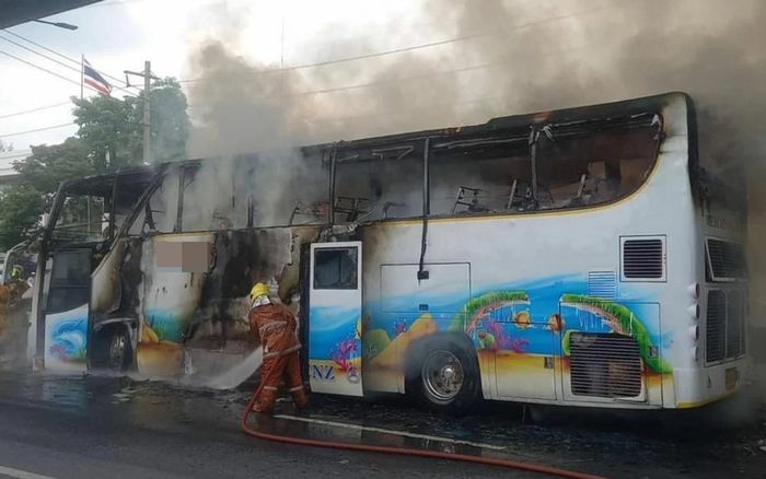 Tài xế khai gì trong vụ xe buýt bốc cháy khiến 22 học sinh tử vong?