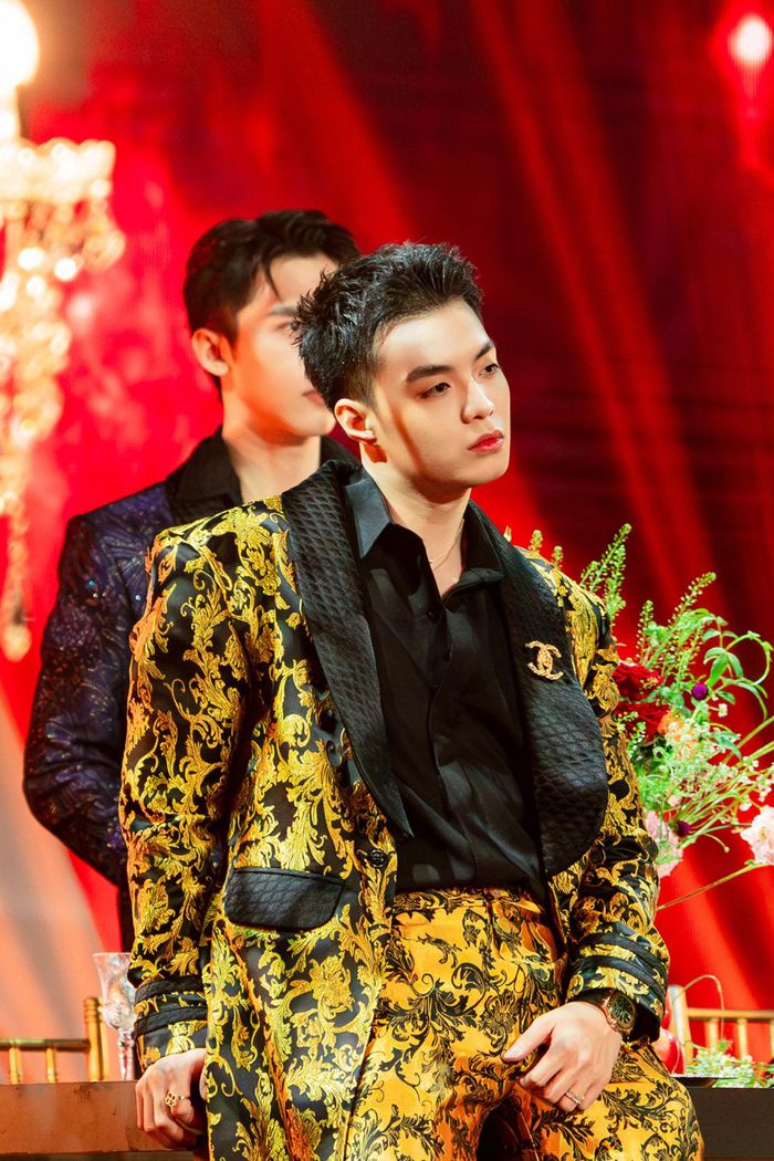 Negav làm nghề gì?