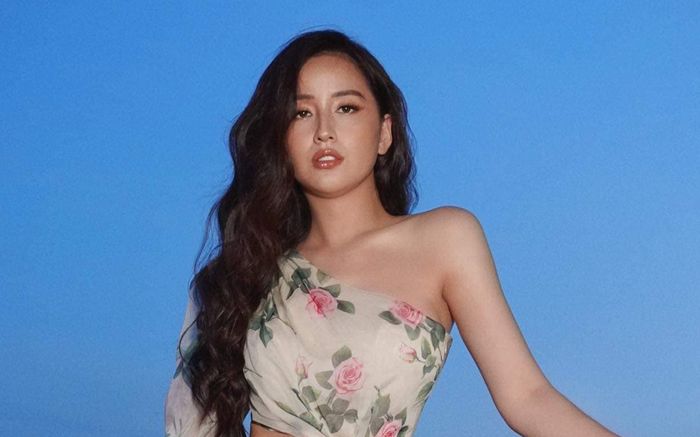 Mai Phương Thúy say xỉn, có hành động không phù hợp trên sóng livestream