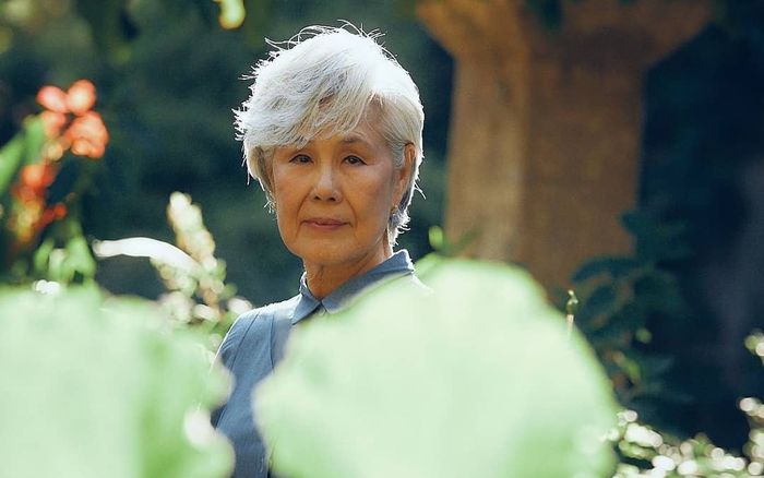 Cuộc sống bị chồng bỏ và 20 năm mặc 1 bộ đồ của thí sinh U90 thi hoa hậu