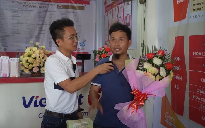 Người đàn ông Bình Phước trúng số hơn 5 tỷ đồng, cho luôn người thân bạn bè 1.3 tỷ