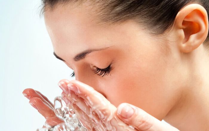 4 sai lầm khiến da càng thêm tệ dù rửa mặt kỹ càng