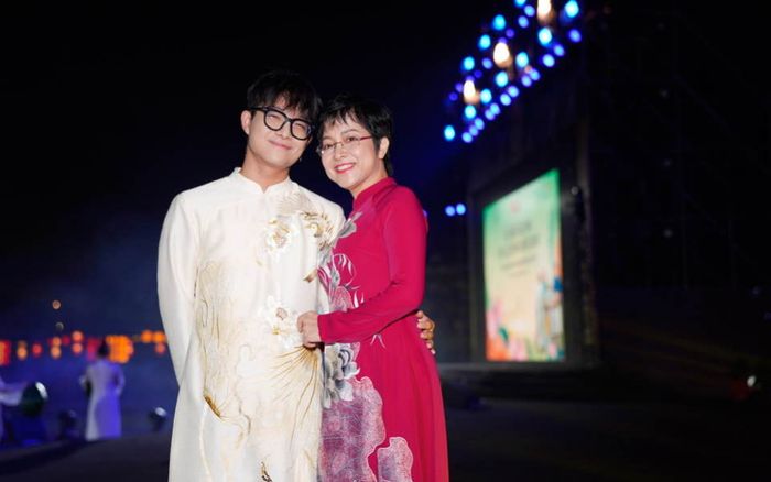 MC Thảo Vân khoe con trai ở 'cương vị mới'