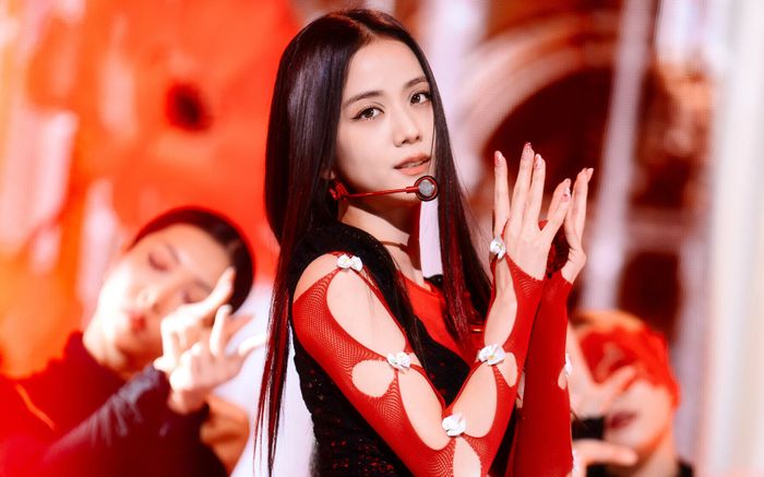 Jisoo thiết lập kỷ lục trên kênh YouTube Inkigayo