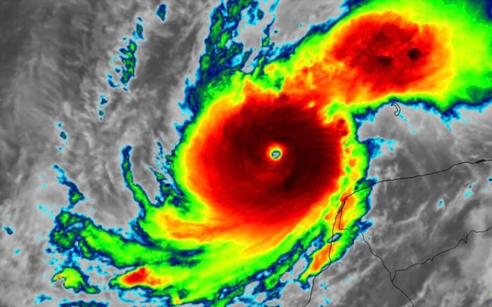 Siêu bão Milton dự báo thành thảm họa tồi tệ nhất 100 năm qua