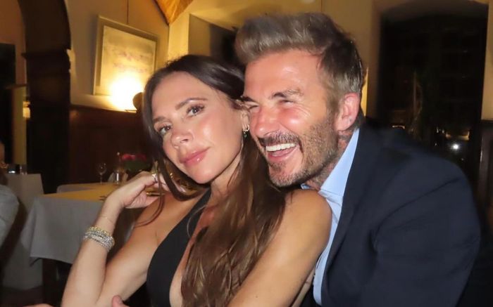 Vợ David Beckham có thân hình mỏng lét nhờ duy trì uống 4 loại nước này mỗi ngày