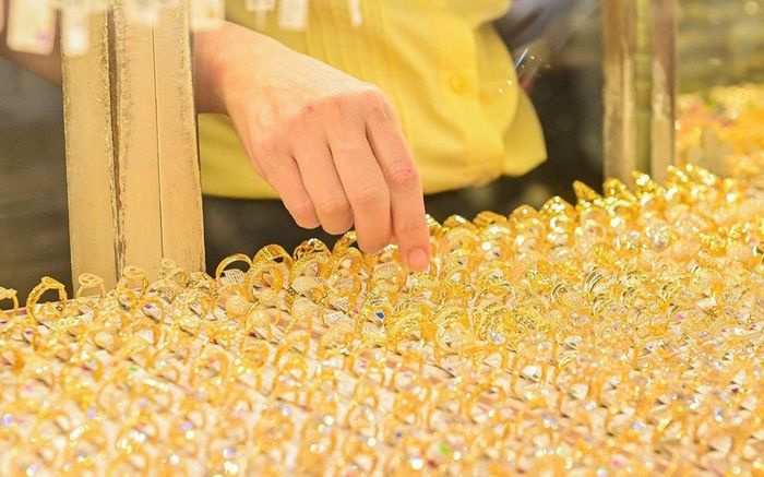 Giá vàng hôm nay (10/11): Vàng nhẫn ra sao sau chuỗi ngày biến động?
