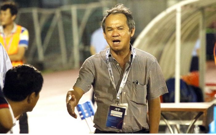 HAGL của bầu Đức bị HLV Polking chê dù lên đỉnh V.League