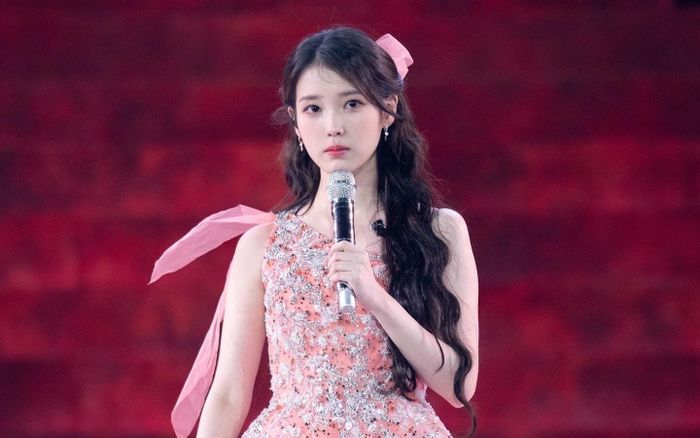 IU kiện 180 người vì hành vi lăng mạ, bao gồm cả bạn học cũ