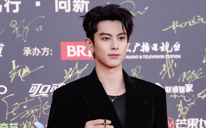 Vương Hạc Đệ bị chê 'ngáo giá'