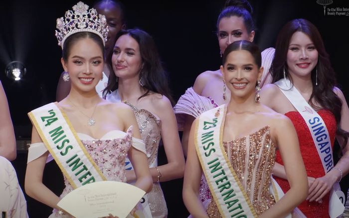 Hoa hậu Thanh Thủy lập kỷ lục cho nhan sắc Việt