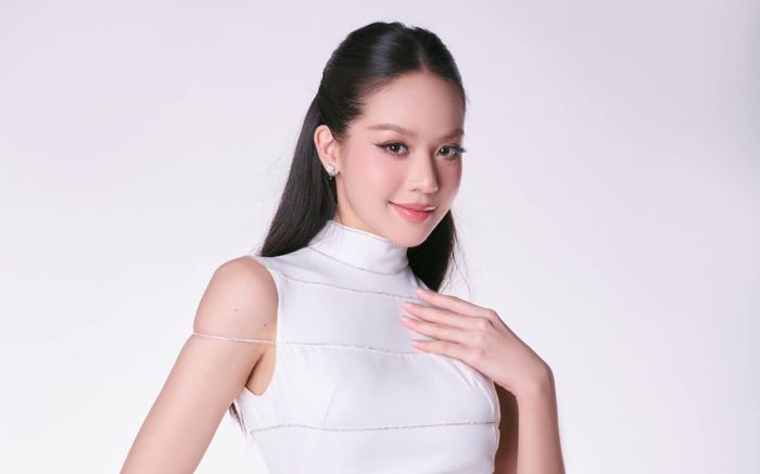 Hoa hậu Thanh Thủy từng tự ti vì bị chê bai 'da ngăm, lưng gù'