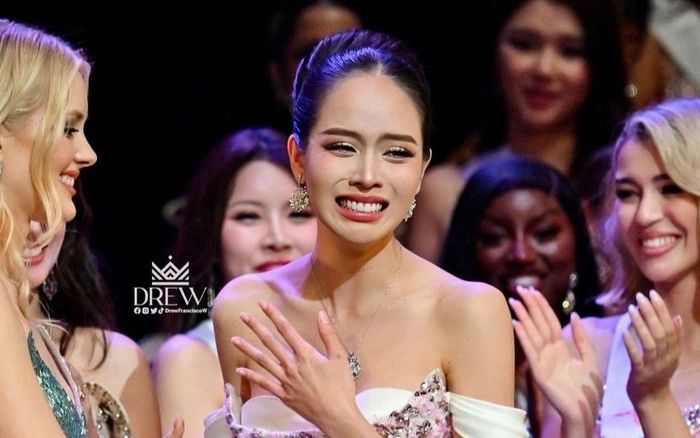 Màn đăng quang quốc tế của Thanh Thủy 'tạt gáo nước lạnh' vào các chuyên gia