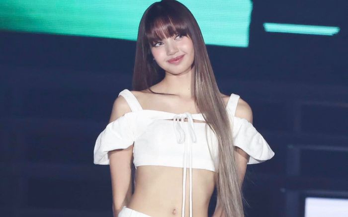 Lisa: 'Tôi muốn thoát khỏi khuôn mẫu và thử nhiều thứ khác nhau'