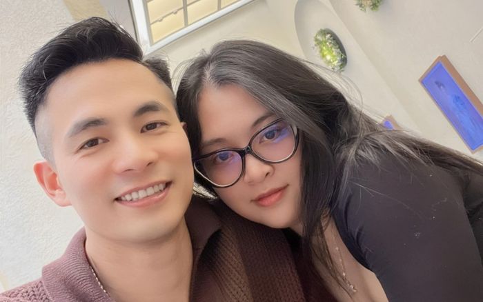 Độc đạo: Sắc vóc vợ xinh như hotgirl của Dũng 'kính'