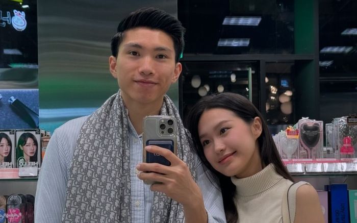 Biểu cảm của nhóc tỳ nhà Đoàn Văn Hậu gây thích thú