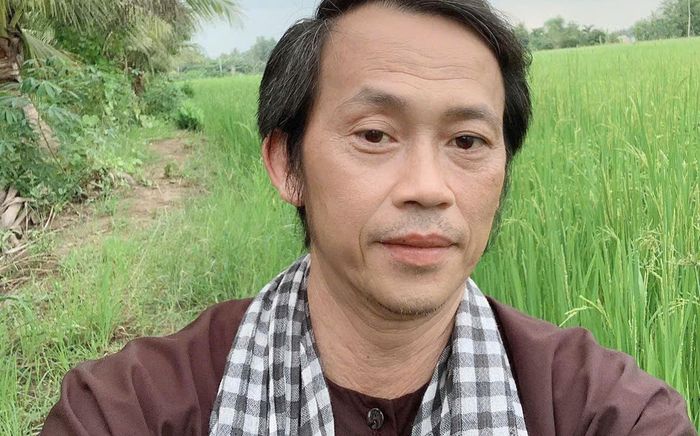 Đồng nghiệp hé lộ cát xê của nghệ sĩ Hoài Linh