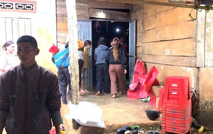 Anh tử vong, em nguy kịch sau khi tự làm thịt cóc ăn