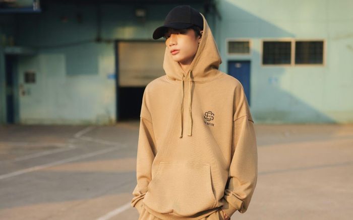 Thời thượng với các mẫu hoodies nam nữ Canifa cực dễ phối đồ