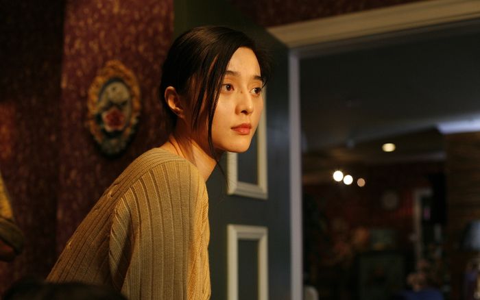 Phim 18+ của Phạm Băng Băng: Cảnh nóng từ giả thành thật bị cấm chiếu vì quá phản cảm?