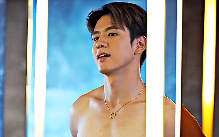 Nam diễn viên phát điên khi đóng phim 18+, ngoài đời cả nhan sắc và vóc dáng đều gây bất ngờ