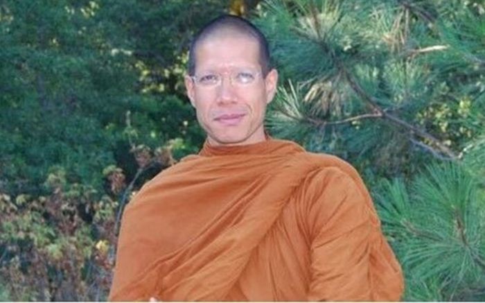 Người đàn ông từ chối số tiền thừa kế 5 tỷ đô để đi tu, sống ẩn trong rừng hơn 20 năm