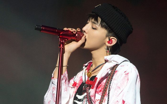 Đằng sau vẻ hào nhoáng, lạnh lùng của 'ông hoàng Kpop' G-Dragon